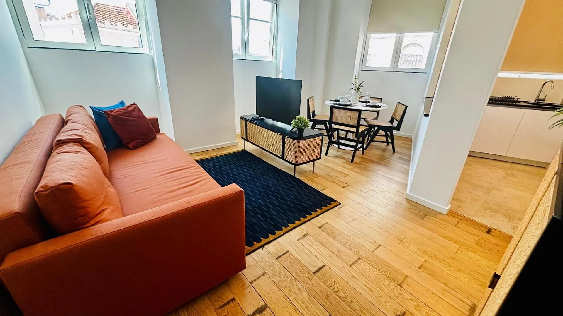 Mary Pink - No Rc B - Magnificient One-Bedroom Apartment Lisbon Portugal