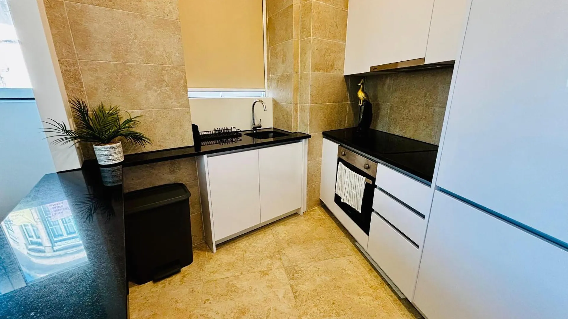 Mary Pink - No Rc B - Magnificient One-Bedroom Apartment Lisbon