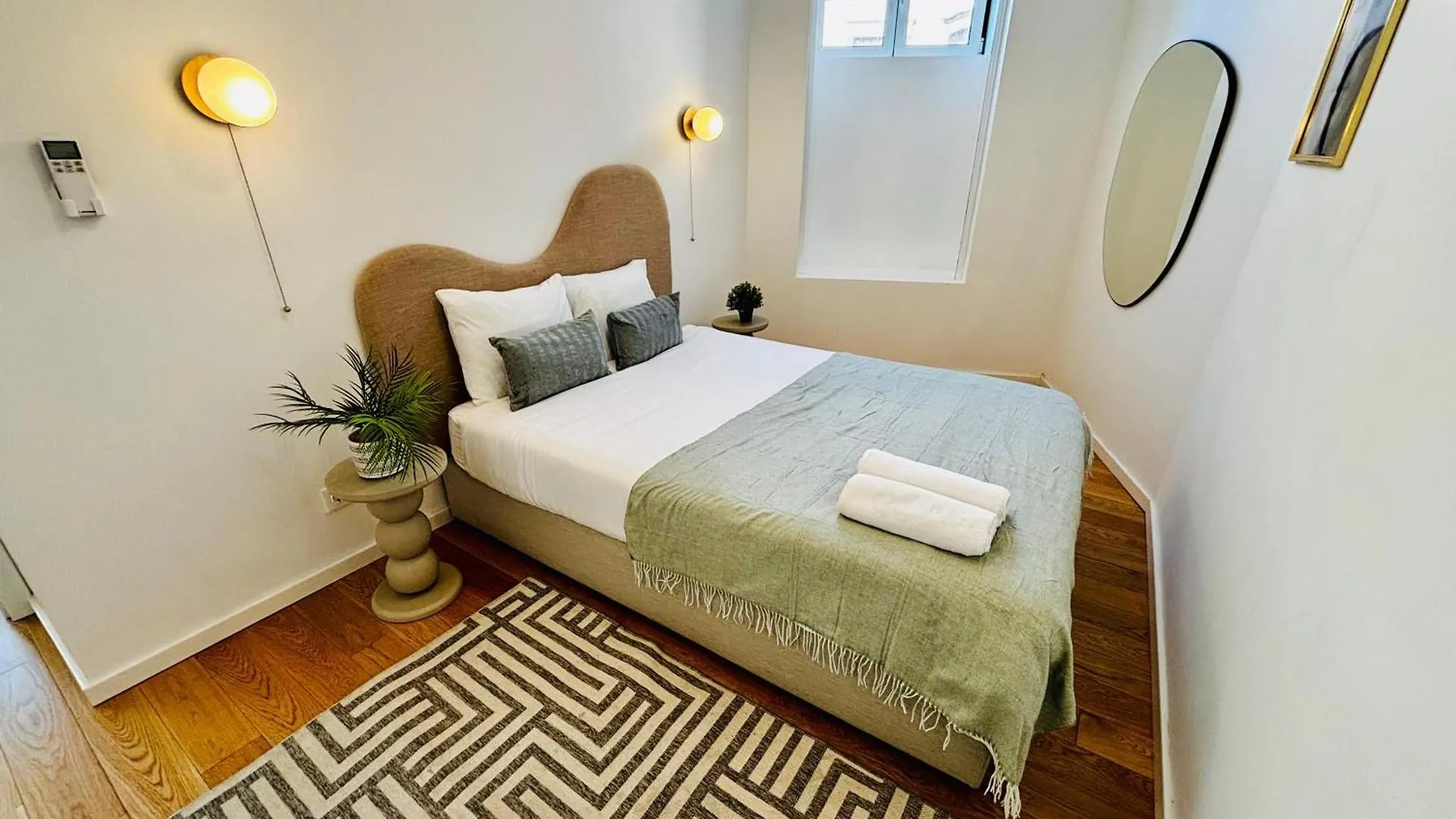 Mary Pink - No Rc B - Magnificient One-Bedroom Apartment Lisbon Portugal